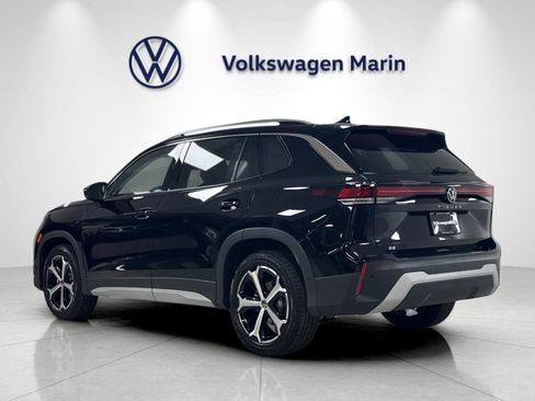 New 2026 Volkswagen Tiguan SE FWD image 3