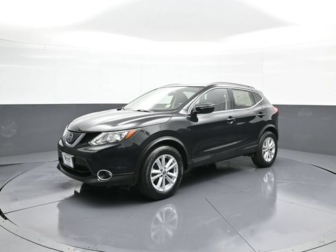 Used 2019 Nissan Rogue Sport SV w/ All-Weather Package AWD/4WD image 10