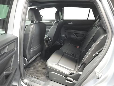 Used 2020 Volkswagen Atlas Cross Sport SEL FWD image 28