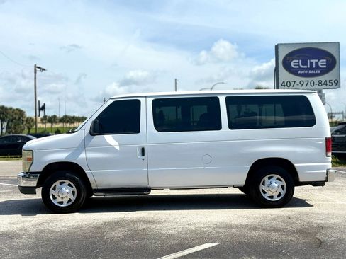 Used 2011 Ford E-150 and Econoline 150 E-150 XL image 2