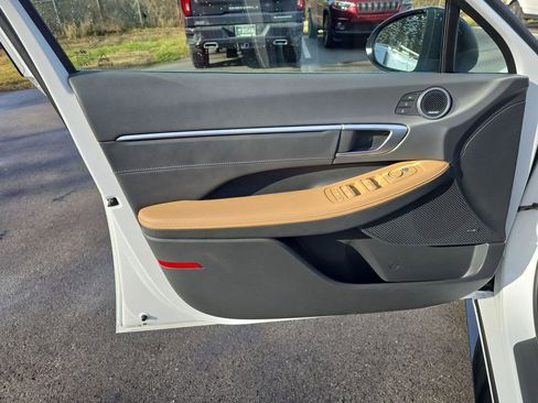 Used 2021 Hyundai Sonata Limited w/ Cargo Package image 13