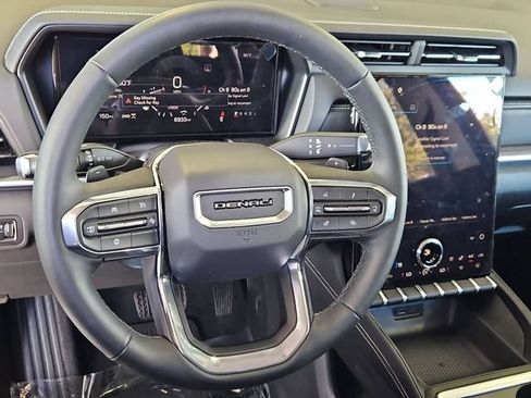Used 2026 GMC Terrain Denali AWD/4WD image 12