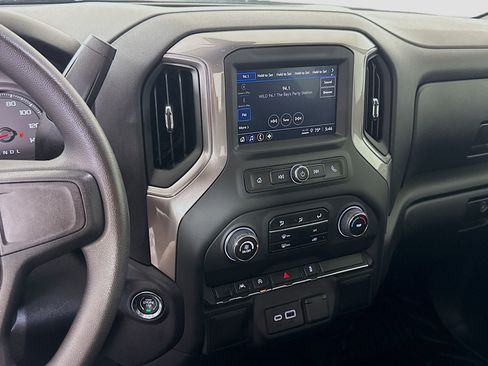 Used 2025 Chevrolet Silverado 1500 W/T w/ Trailering Package image 17