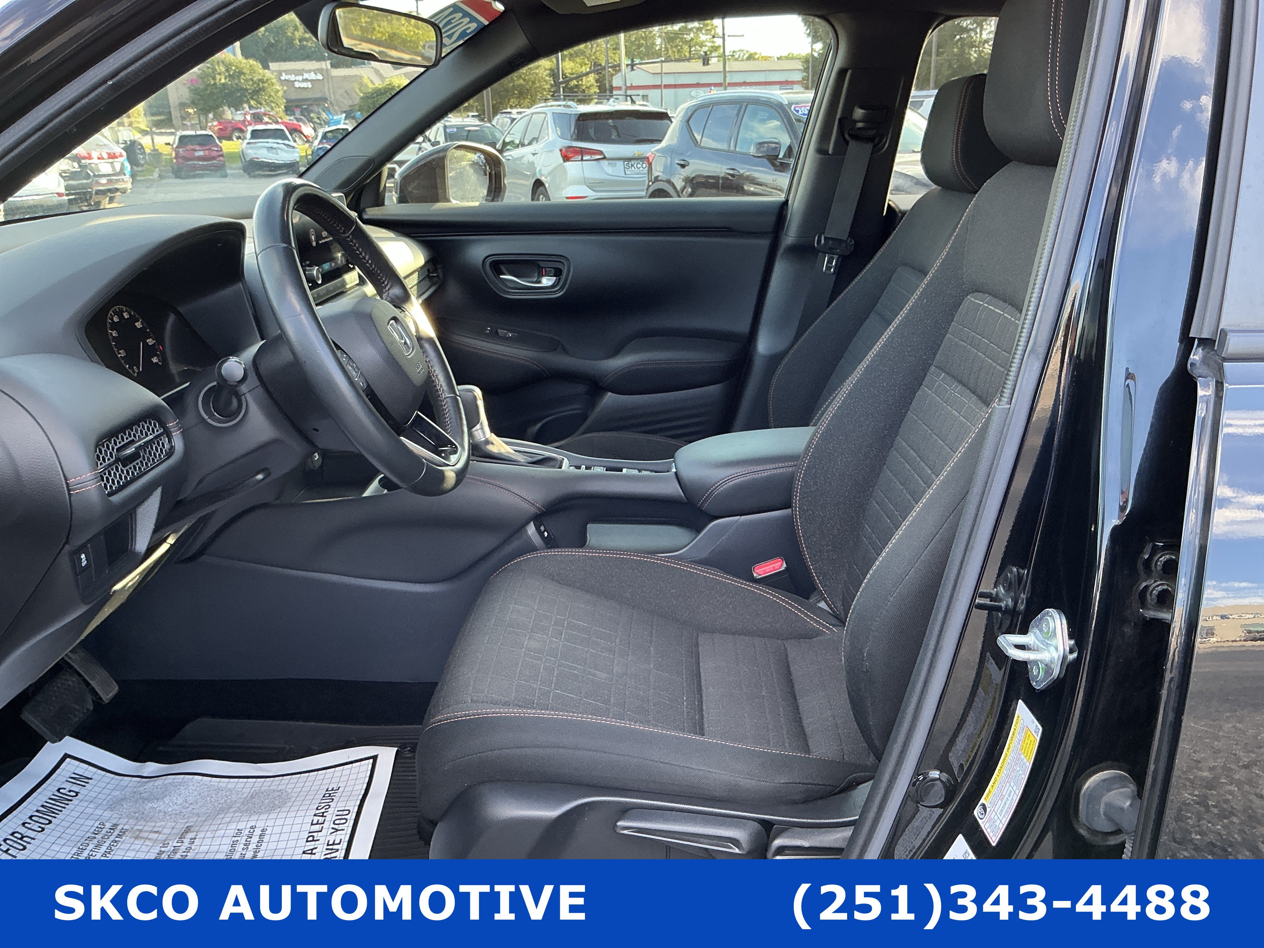 Used 2024 Honda HR-V Sport image 11