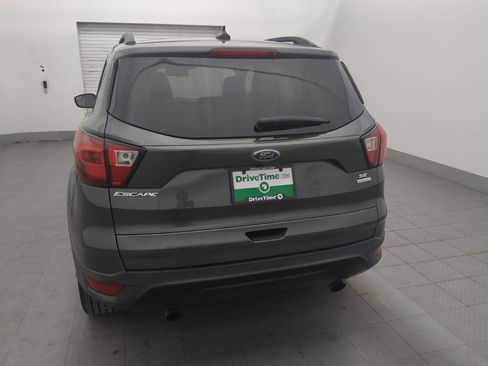 Used 2019 Ford Escape SE FWD image 6