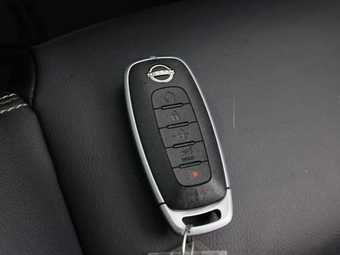 Certified 2026 Nissan Rogue SL FWD image 31