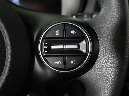 Used 2025 Kia Soul LX w/ LX Technology Package FWD image 38