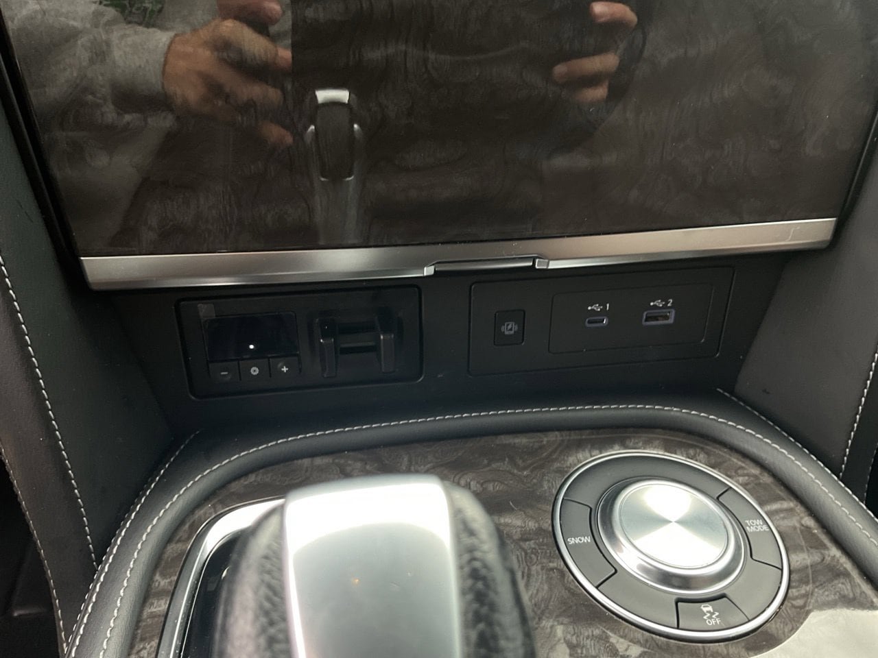 Used 2023 Nissan Armada Platinum w/ Cargo Package RWD image 29