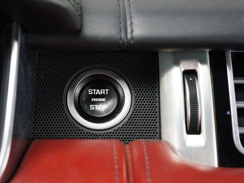 Used 2014 Land Rover Range Rover Autobiography image 20