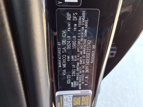 Used 2025 Kia K4 FWD image 32