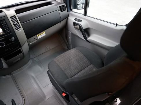 Used 2018 Mercedes-Benz Sprinter 2500 image 16
