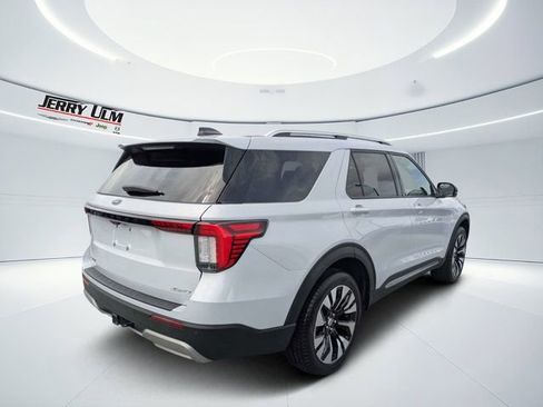 Used 2025 Ford Explorer Platinum w/ LUX Leather Package AWD/4WD image 3