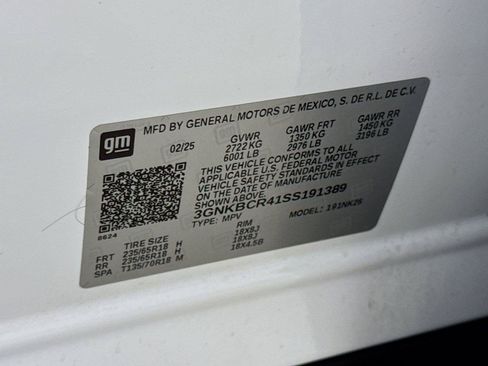 Certified 2025 Chevrolet Blazer LT FWD image 30