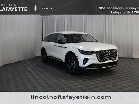 New 2026 Lincoln Nautilus Premier image 23