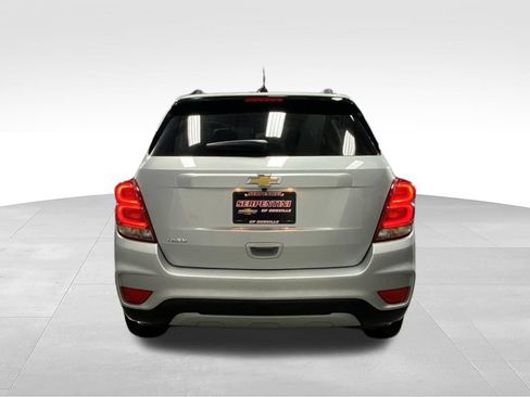 Used 2021 Chevrolet Trax LT FWD image 8