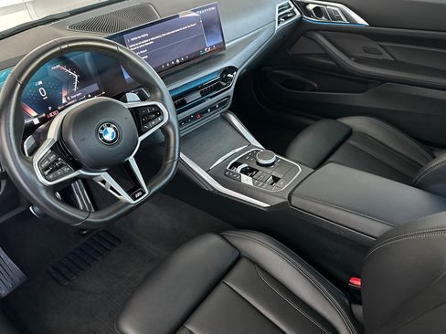Used 2025 BMW 430i Coupe w/ M Sport Package RWD image 9