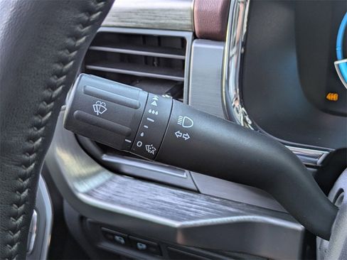 Used 2022 Ford F150 Lariat w/ Equipment Group 502A High image 27