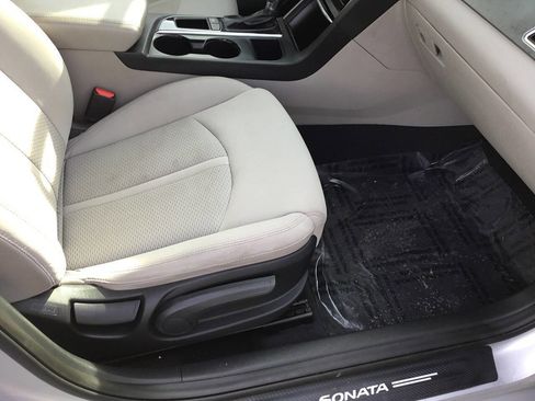 Used 2016 Hyundai Sonata SE image 26