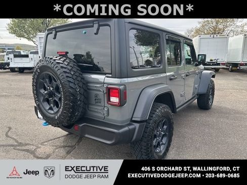 Used 2023 Jeep Wrangler Unlimited w/ Cold Weather Group AWD/4WD image 3