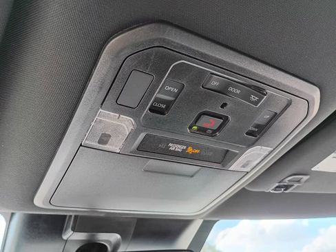 Used 2025 Toyota Sequoia SR5 image 28