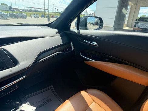 Used 2021 Cadillac XT4 Premium Luxury FWD image 20