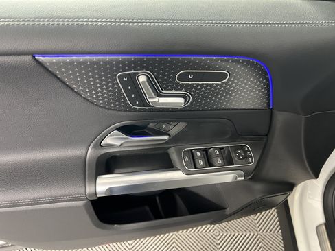 Used 2026 Mercedes-Benz GLB 250 4MATIC image 19