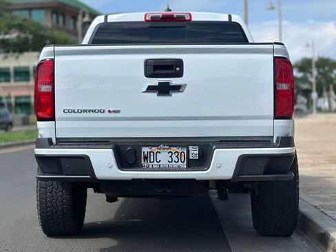 Used 2020 Chevrolet Colorado LT w/ Safety Package image 4