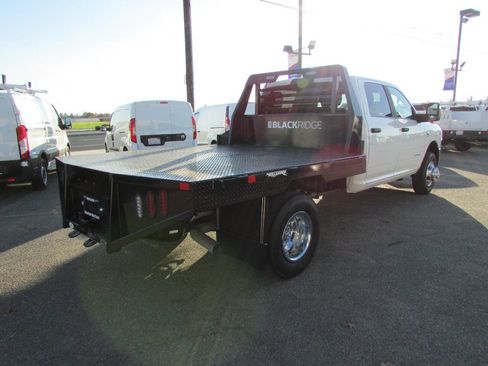 Used 2024 RAM 3500 SLT w/ Quick Order Package 2YG SLT image 11