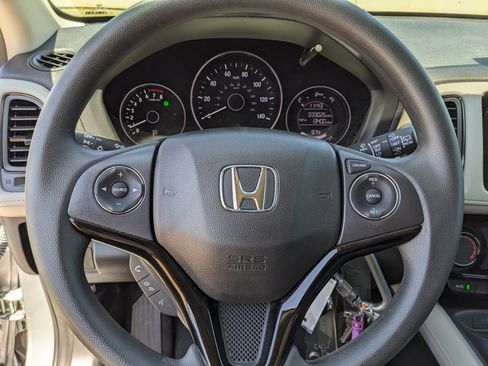Used 2022 Honda HR-V LX image 38