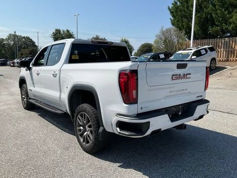 Used 2022 GMC Sierra 1500 AT4 w/ AT4 Premium Package AWD/4WD image 4