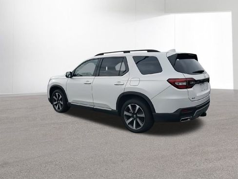 Used 2023 Honda Pilot Elite image 6