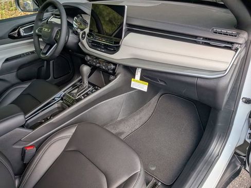 New 2026 Jeep Compass Limited image 21