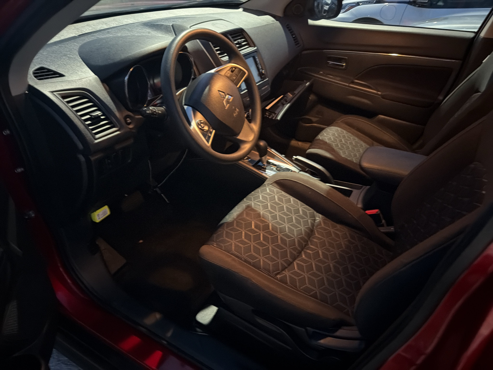 Used 2024 Mitsubishi Outlander Sport AWD image 5