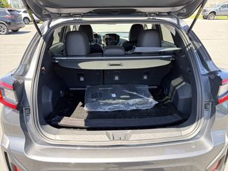 Used 2024 Subaru Crosstrek 2.5i Limited w/ Crosstrek Mirror Package AWD/4WD video 5