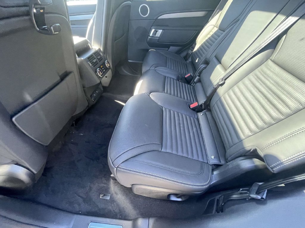 New 2026 Land Rover Discovery Limited Edition AWD/4WD image 12