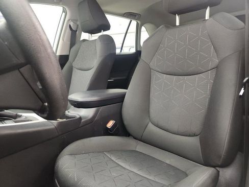 Used 2025 Toyota RAV4 XLE w/ Convenience Package image 13