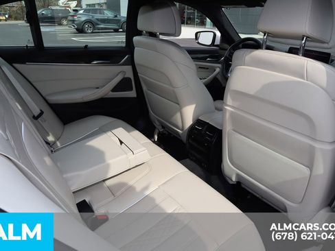 Used 2023 BMW 540i xDrive w/ Executive Package image 23