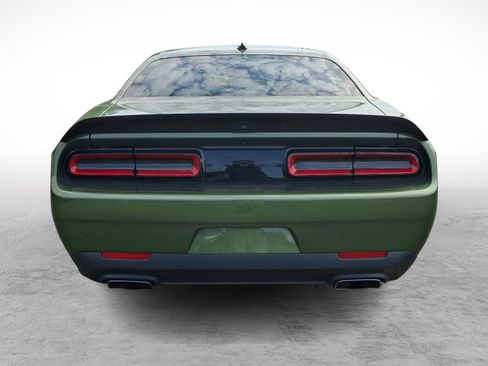 Used 2022 Dodge Challenger R/T Scat Pack RWD image 5
