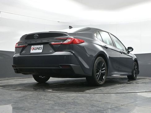 Used 2025 Toyota Camry SE w/ Multimedia Upgrade Package image 31