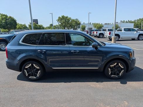 Used 2023 Kia Telluride S w/ S Sunroof Package AWD/4WD image 9