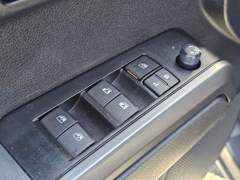 Used 2023 Toyota Tacoma TRD Off-Road w/ Technology Package image 33