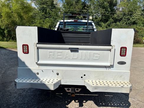 Used 2017 Ford F350 XL w/ Power Equipment Group RWD image 6
