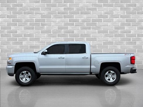 Used 2017 Chevrolet Silverado 1500 LT w/ All Star Edition image 4