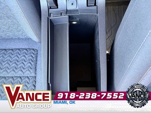 Used 2024 Chevrolet Equinox LT w/ LPO, Floor Liner Package image 36