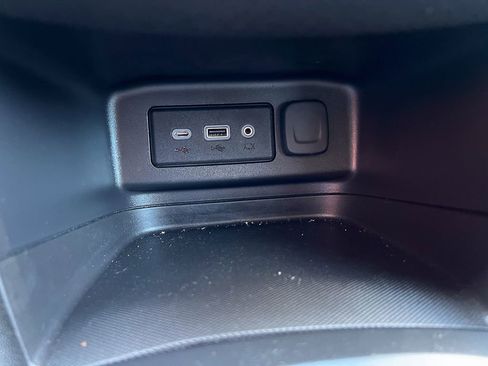 Used 2021 Chevrolet Equinox LT FWD image 25