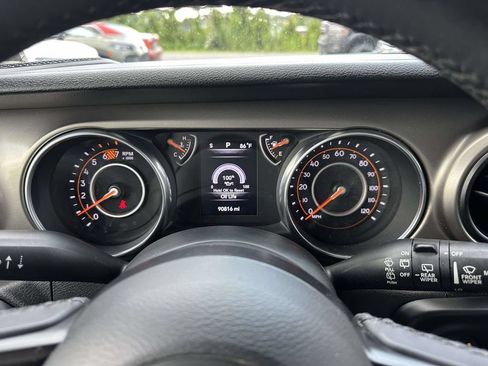 Used 2018 Jeep Wrangler Sport AWD/4WD image 22