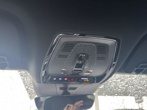 Used 2024 Cadillac Lyriq Luxury RWD image 18