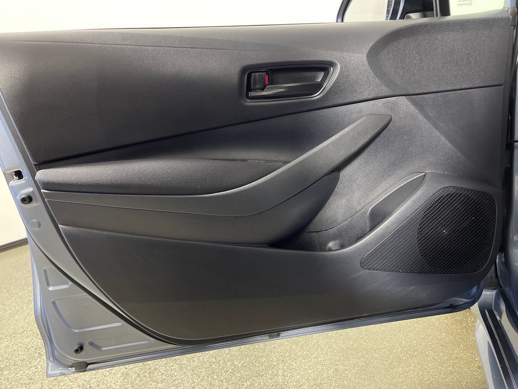 Certified 2025 Toyota Corolla LE FWD image 17