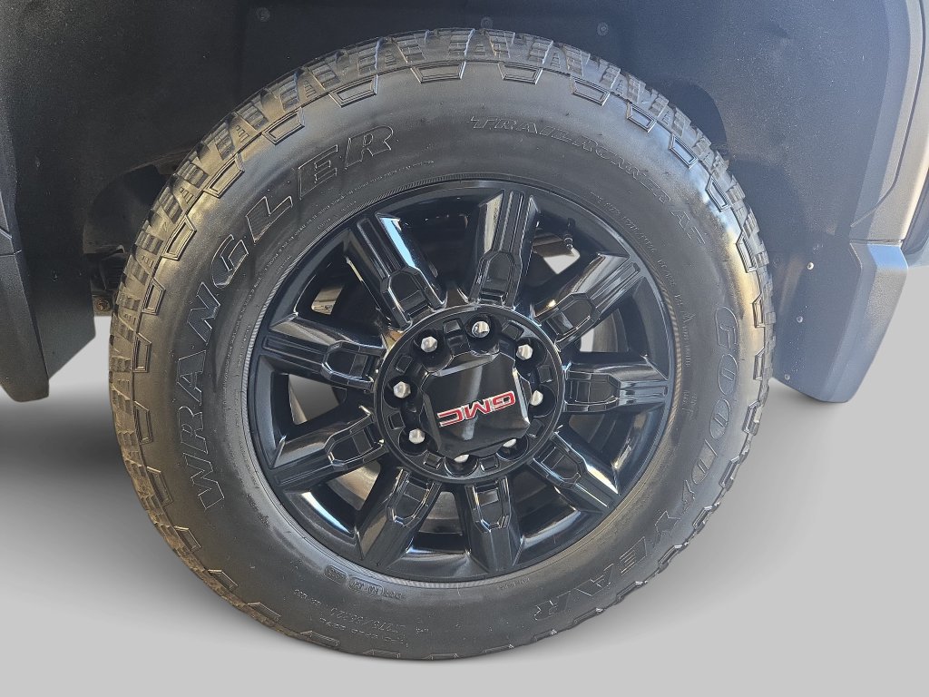 Used 2024 GMC Sierra 2500 AT4 w/ AT4 Premium Plus Package AWD/4WD image 34