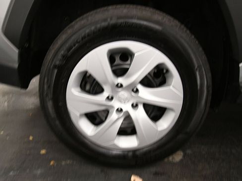 Certified 2024 Toyota RAV4 LE image 29